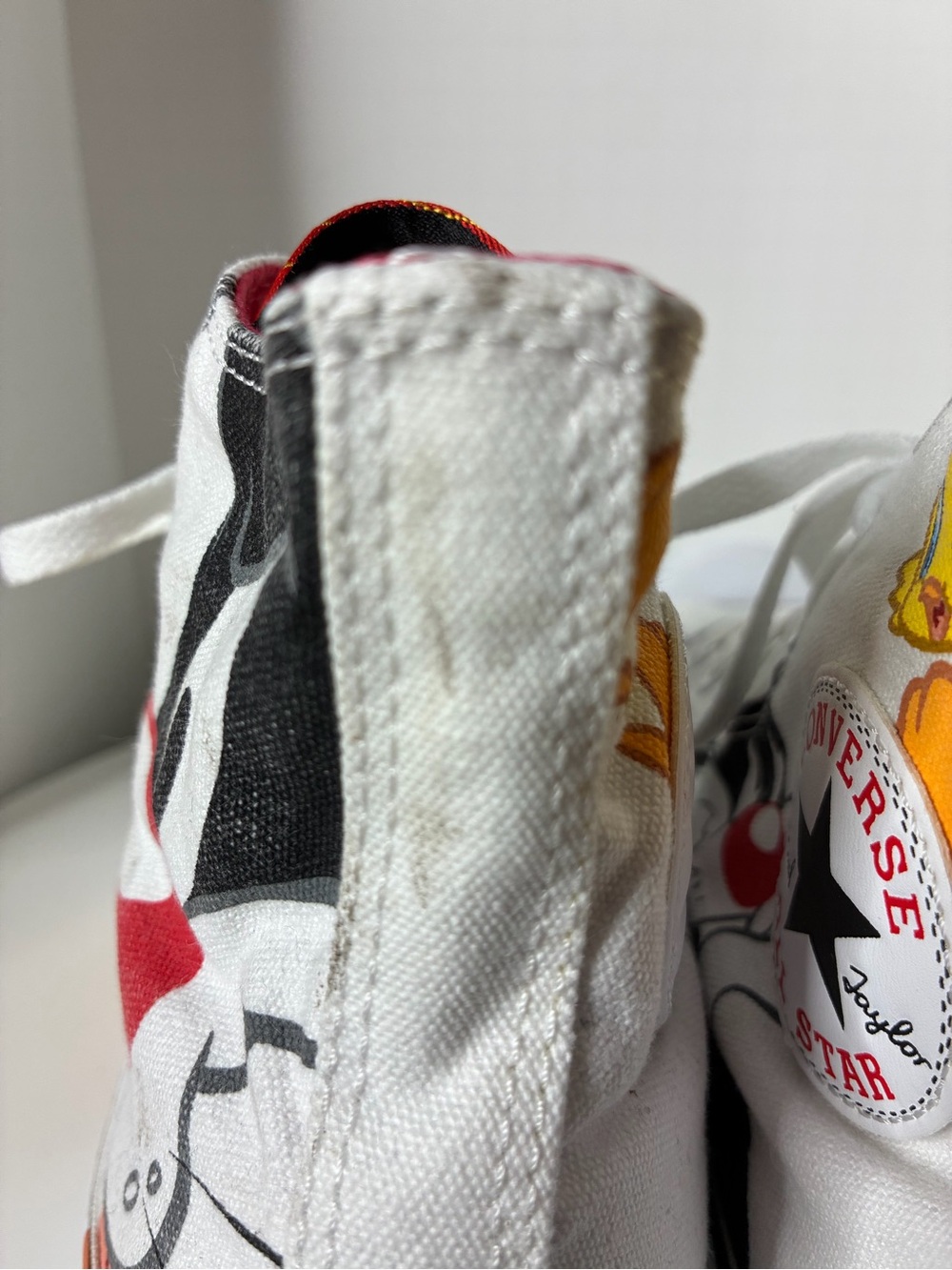 Looney Tunes Sylvester & Tweety Bird Converse - Picture 8 of 10